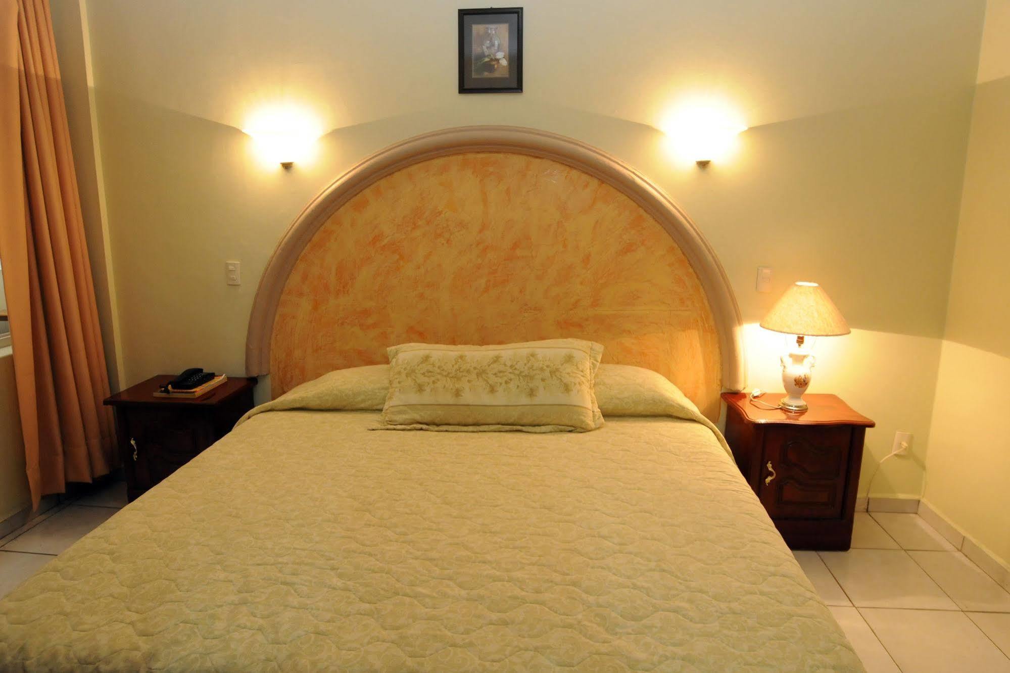 Hotel Plaza Sahuayo Dış mekan fotoğraf